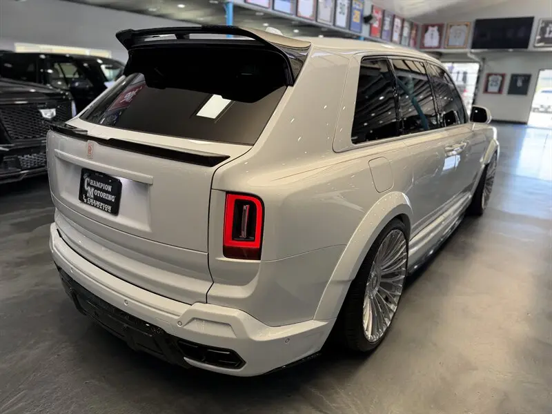 2026 Rolls-Royce Cullinan Base photo 5