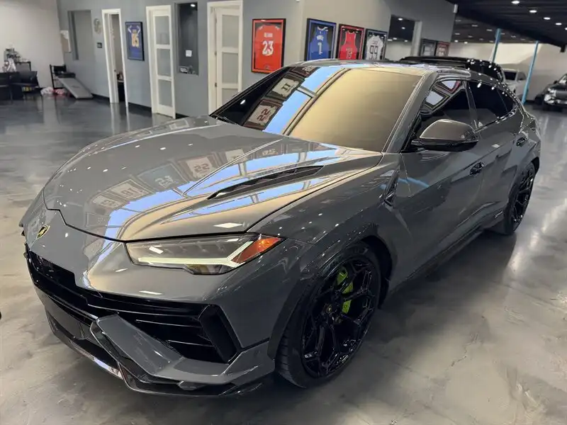 2024 Lamborghini Urus 4.0 V8 Performante's photo