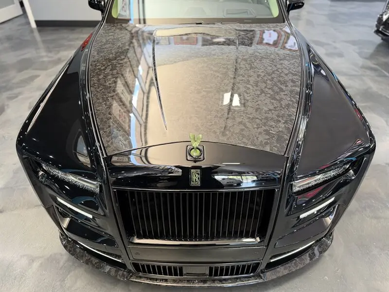 2023 Rolls-Royce Phantom Base photo 5