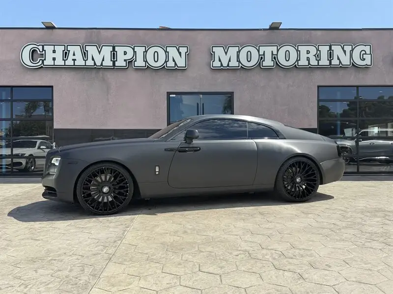 2017 Rolls-Royce Wraith Black Badge photo 1