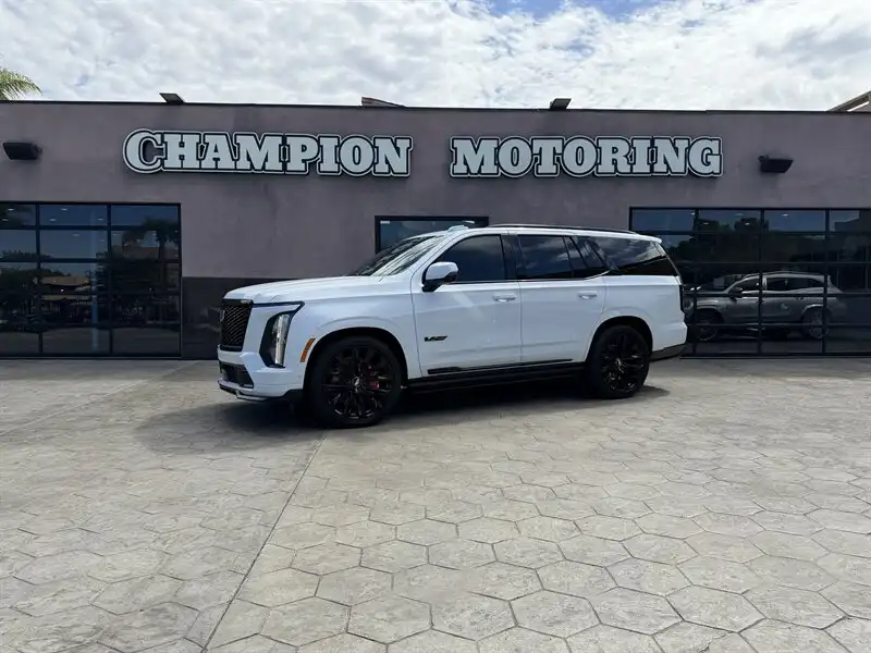 2026 Cadillac Escalade V-Series 4WD's photo