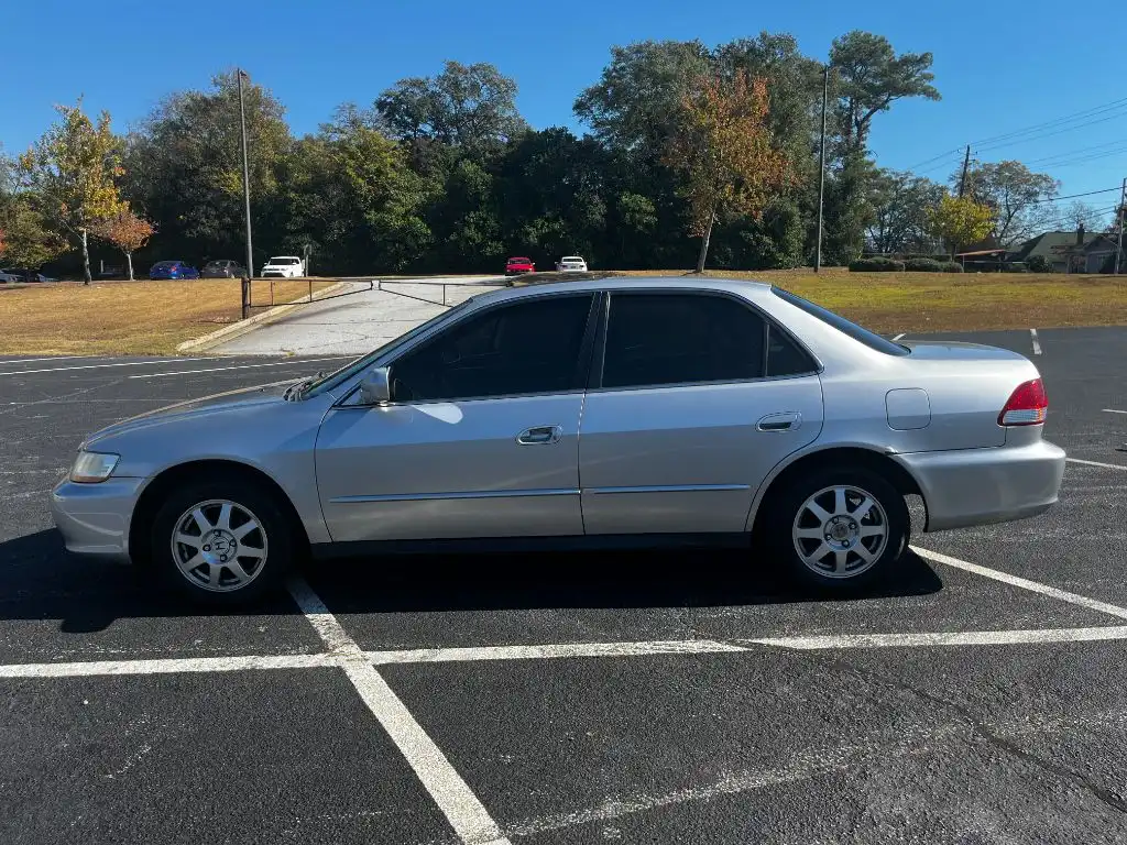 2002 Honda Accord SE 4AT's photo