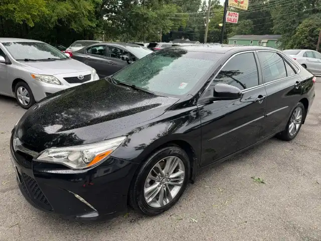 2017 Toyota Camry 2.5 Auto SE's photo