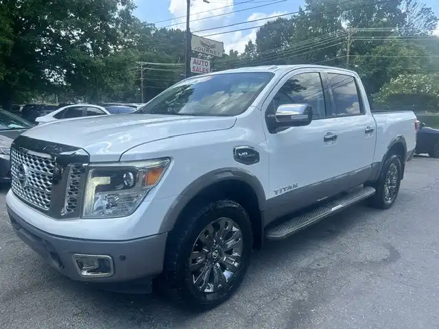 2017 Nissan Titan Platinum Reserve 4X4 Crew Cab's photo