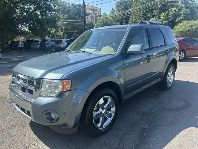 2012 Ford Escape Limited's photo