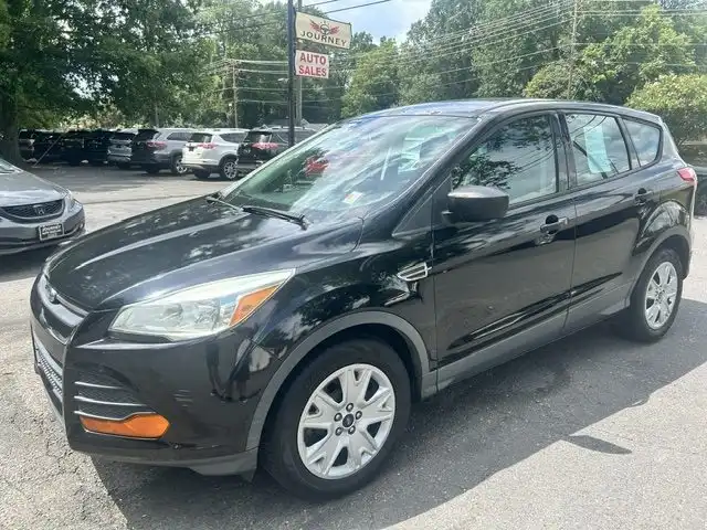 2016 Ford Escape S's photo