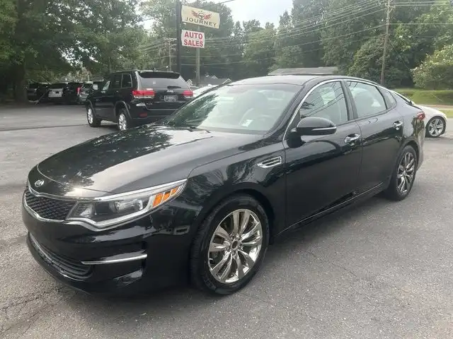 2017 Kia Optima LX AT's photo