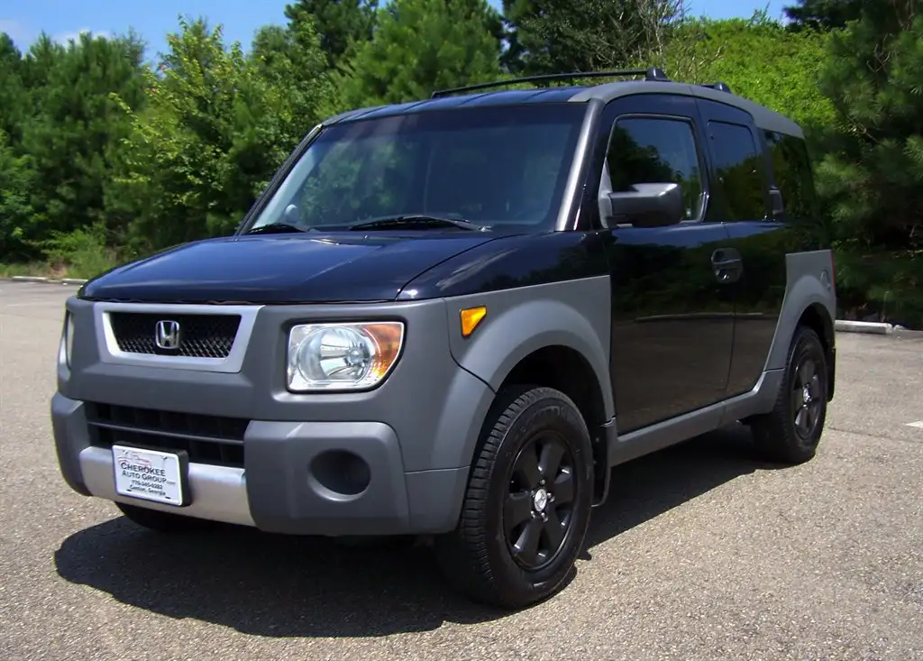 2003 Honda Element DX 2WD's photo