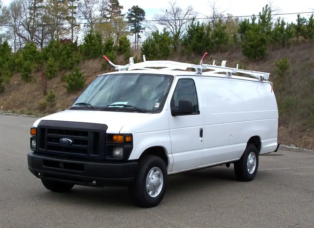 2009 Ford E-Series E-350 Super Duty Extended's photo
