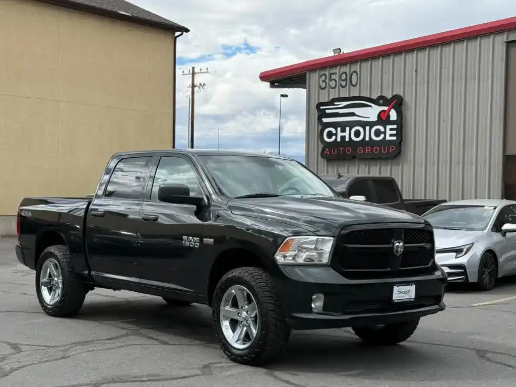 2016 RAM 1500 Express 4WD Crew Cab 5'7" Fleet's photo