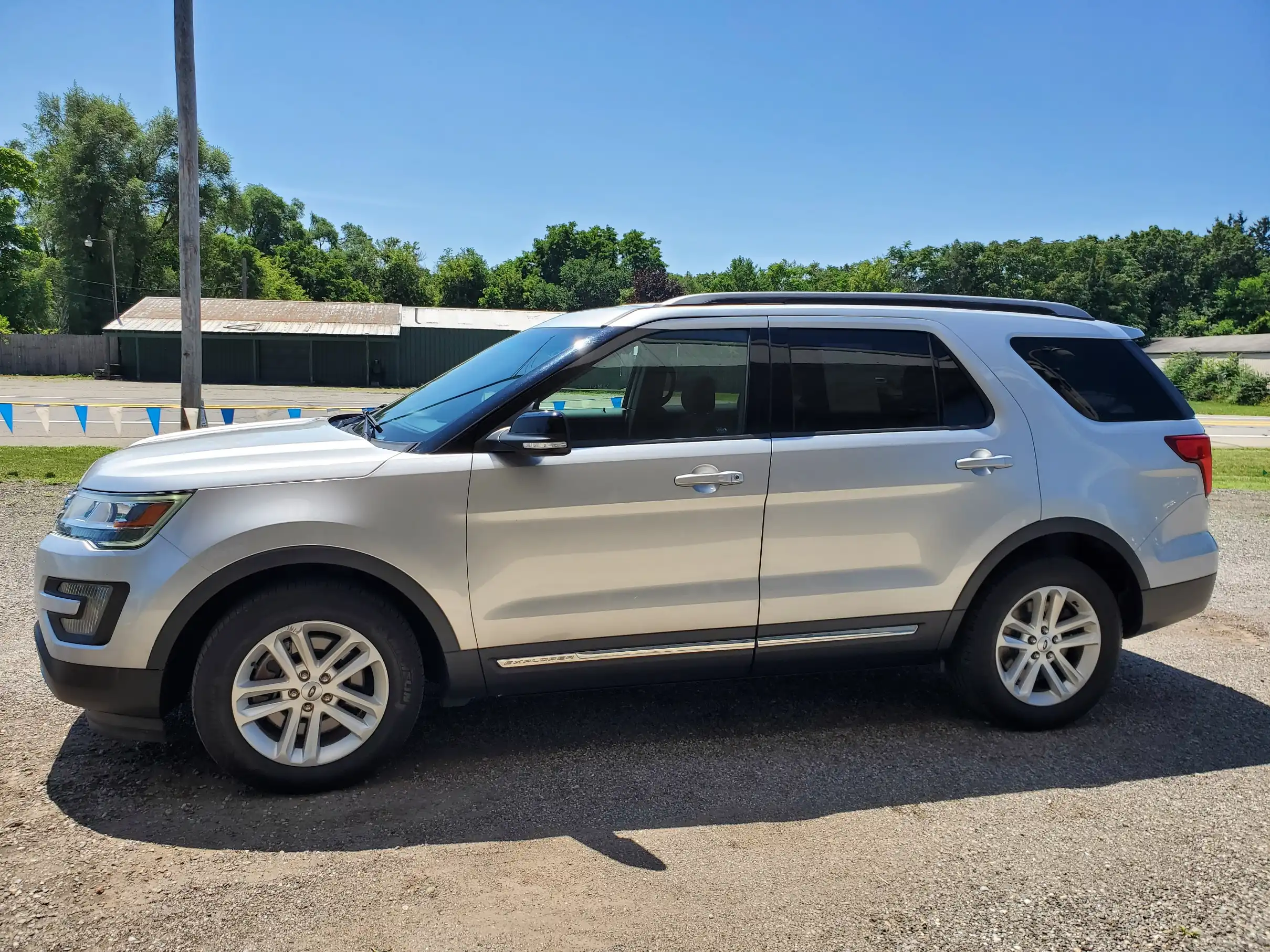 2017 Ford Explorer XLT FWD's photo