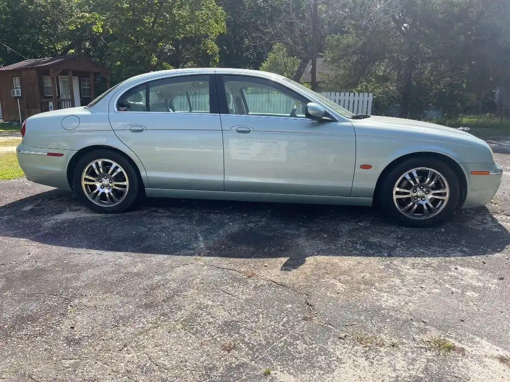 2005 Jaguar S-Type 3.0's photo