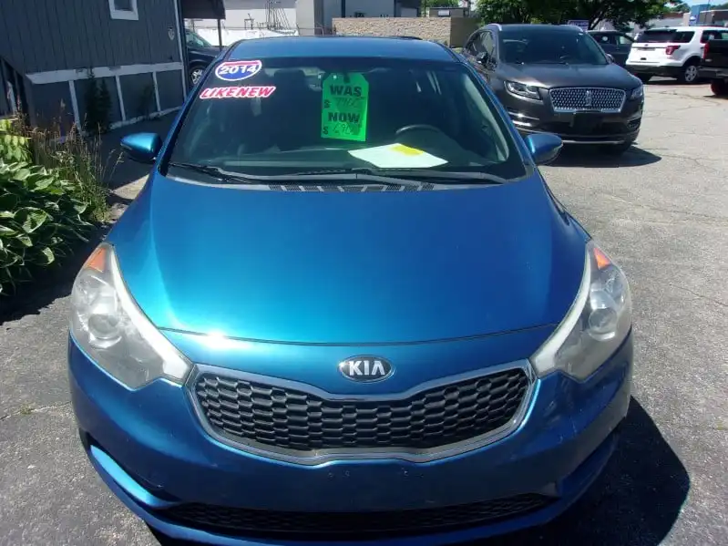2014 Kia Forte LX AT's photo