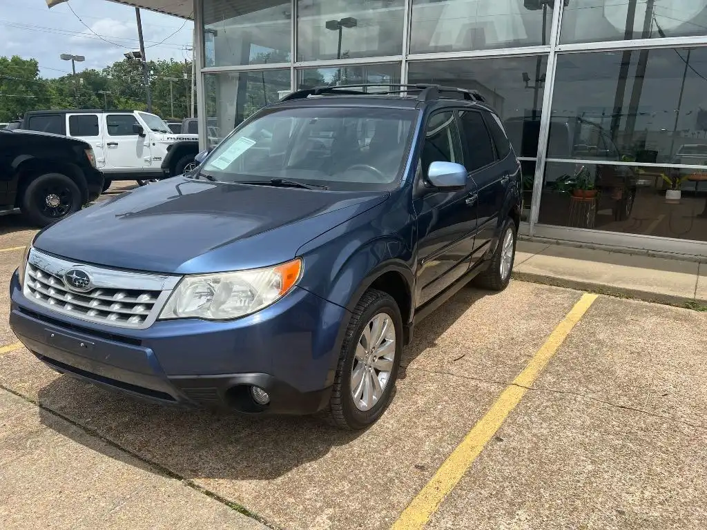 2012 Subaru Forester 2.5X Limited AT's photo