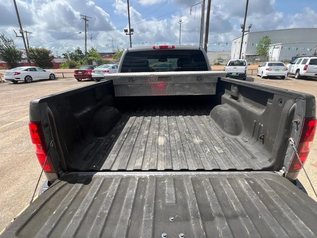 2012 Chevrolet Silverado 1500 LT Extended Cab LWB photo 5