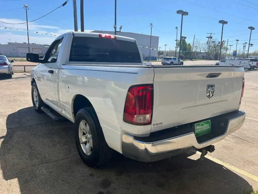 2013 RAM 1500 Tradesman Regular Cab SWB photo 3