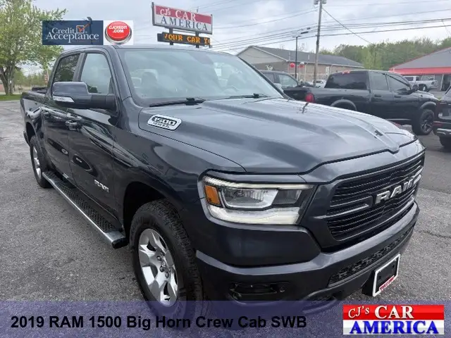 2019 RAM 1500 Big Horn/Lone Star 4x4 Crew Cab 5'7's photo