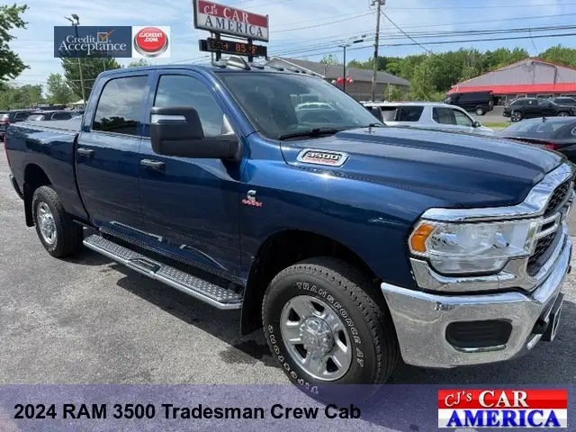 2024 RAM 3500 Tradesman 4X4 Crew Cab SWB's photo
