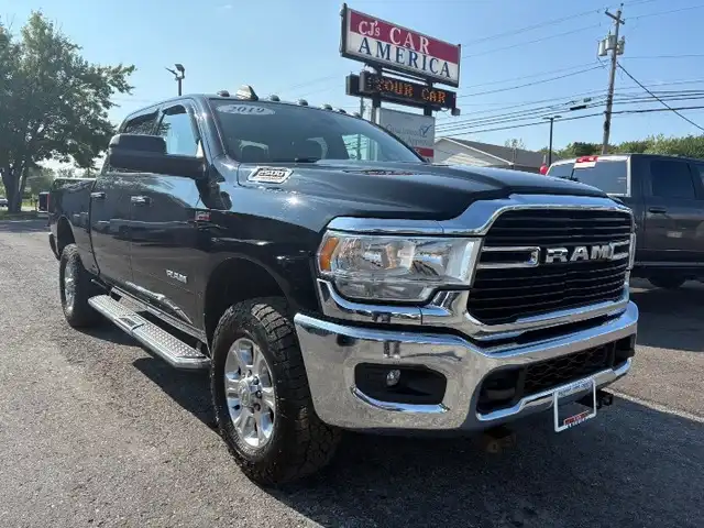 2019 RAM 2500 Big Horn 4X4 Crew Cab SWB's photo
