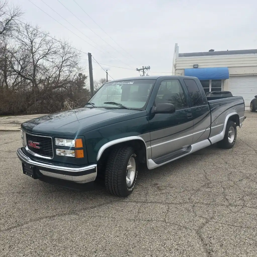 1998 GMC Sierra C1500 SL CLUB COUPE SWB's photo