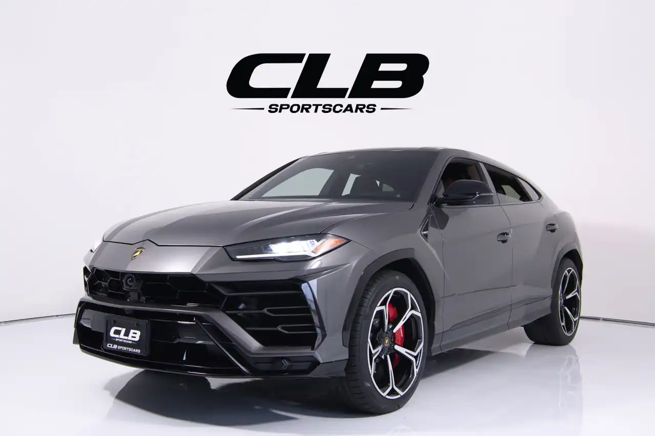 2021 Lamborghini Urus 4.0 V8 Pearl Capsule's photo