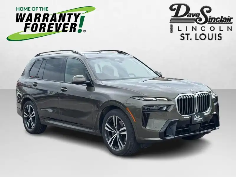 2025 BMW X7 xDrive40i's photo