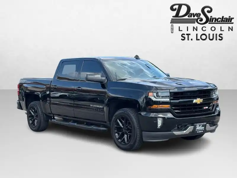 2018 Chevrolet Silverado 1500 LT Z71 4X4 Crew Cab Short Box's photo