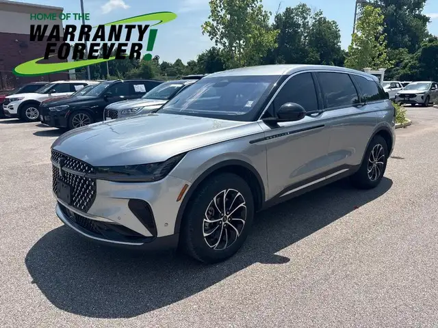 2024 Lincoln Nautilus Premiere AWD's photo