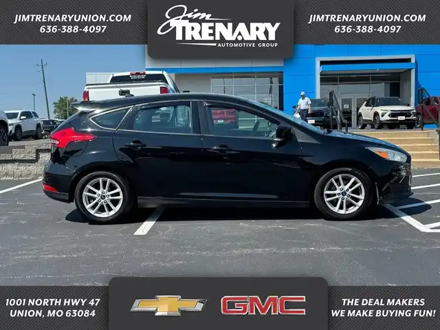 2018 Ford Focus SE Hatchback's photo
