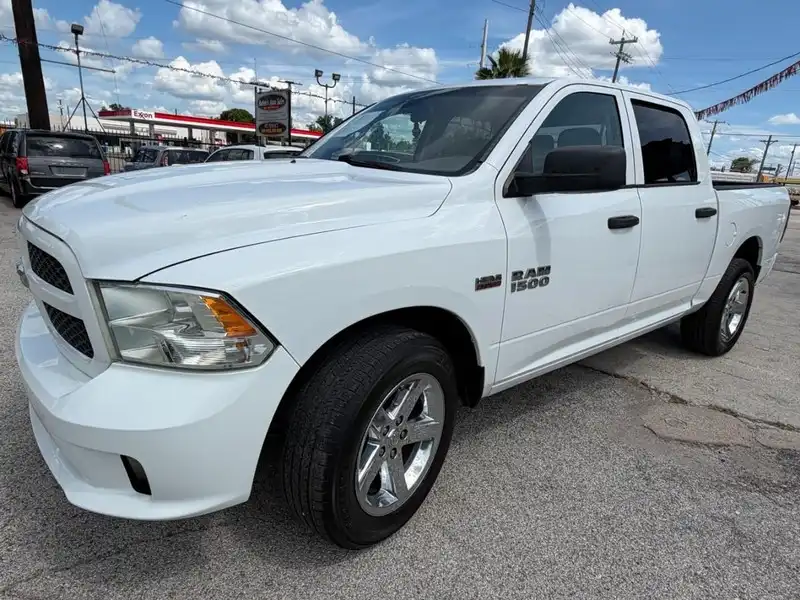 2013 RAM 1500 Express 4x4 Crew Cab's photo