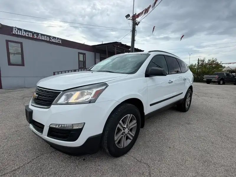 2017 Chevrolet Traverse LS FWD's photo