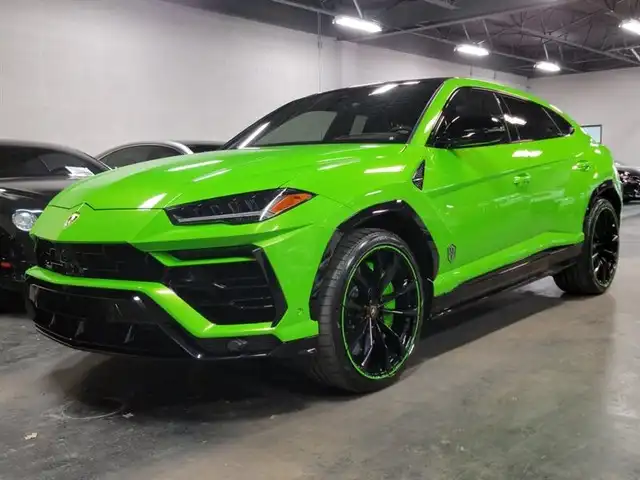 2021 Lamborghini Urus 4.0 V8 Pearl Capsule's photo