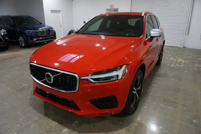 2018 Volvo XC60 T6 R-Design AWD's photo
