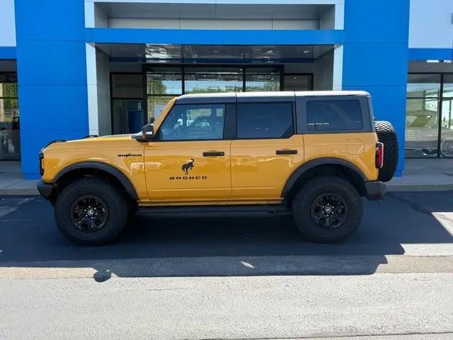 2022 Ford Bronco Wildtrak 4x4 photo 1