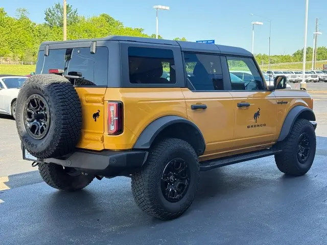 2022 Ford Bronco Wildtrak 4x4 photo 5