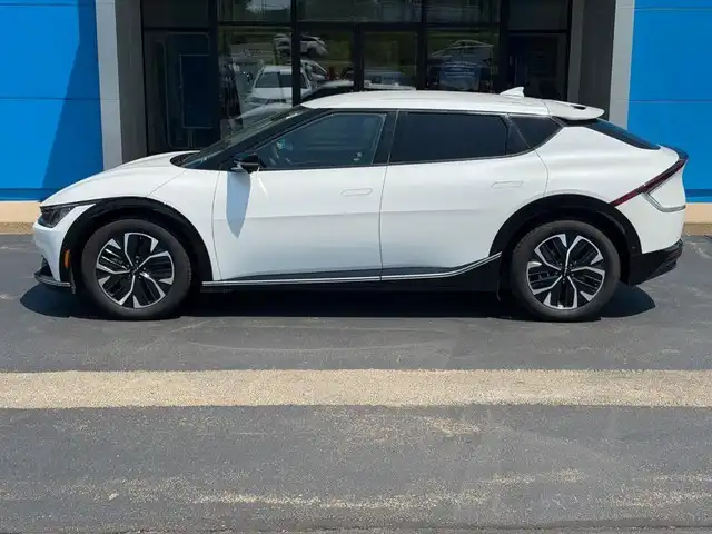 2023 Kia EV6 Wind AWD's photo