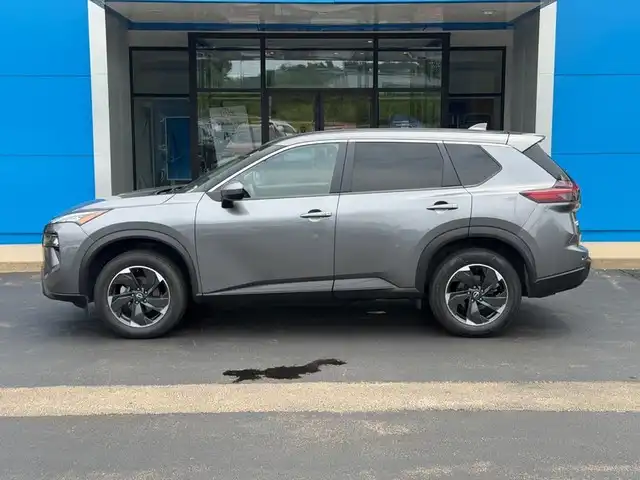 2024 Nissan Rogue SV AWD's photo