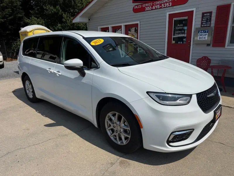 Vehicle Image 2