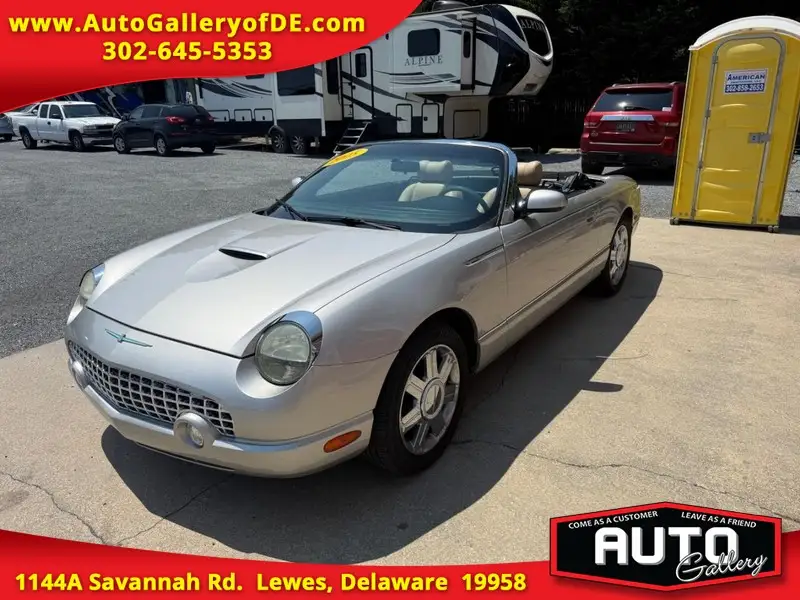 2005 Ford Thunderbird Deluxe photo 1