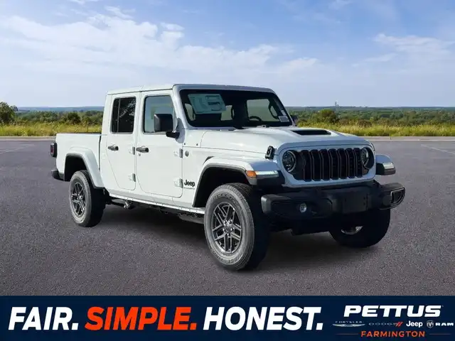 2026 Jeep Gladiator Sport S Auto's photo