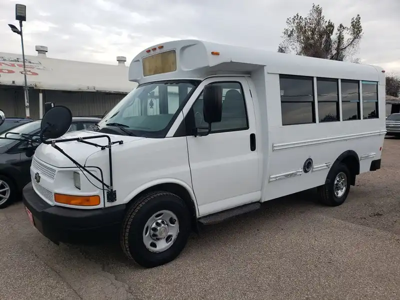 2013 Chevrolet Express's photo