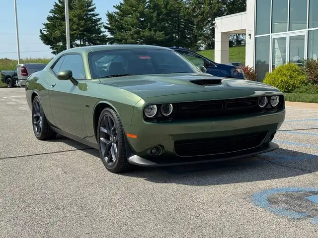 2023 Dodge Challenger R/T's photo