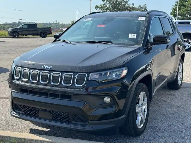 2022 Jeep Compass Latitude 4WD's photo