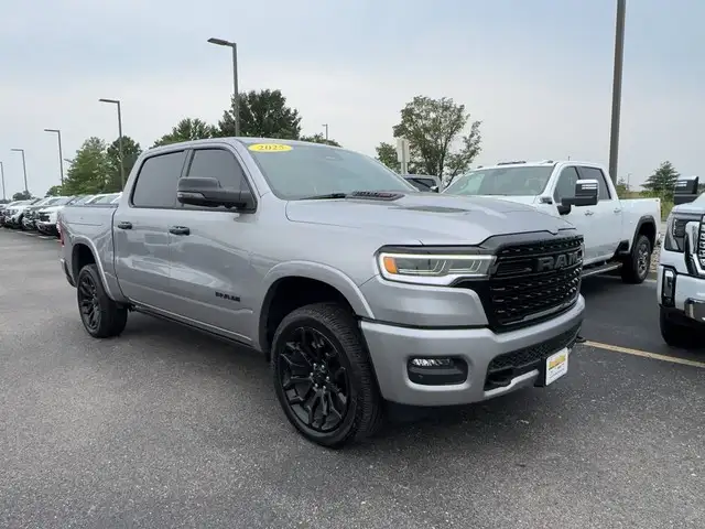 2025 RAM 1500 Limited 4x4 Crew Cab 5'7's photo
