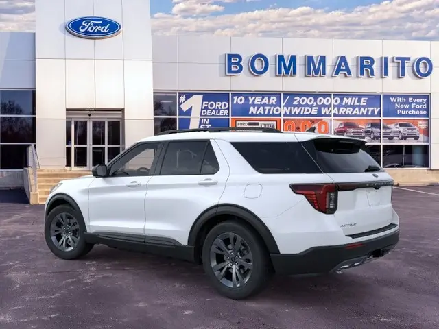 2026 Ford Explorer Active 4WD photo 4