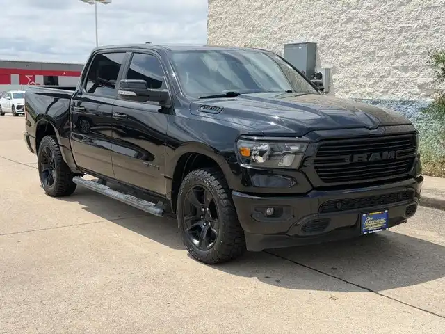 2021 RAM 1500 Big Horn/Lone Star 4WD Crew Cab 5'7's photo