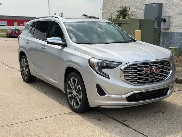 2020 GMC Terrain Denali FWD's photo