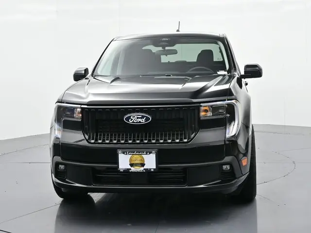 2026 Ford Maverick Lobo Standard 4WD photo 3