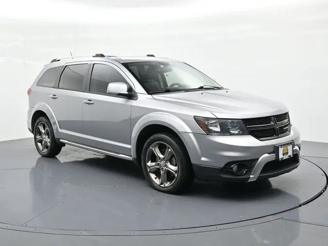 2017 Dodge Journey Crossroad Plus AWD photo 4