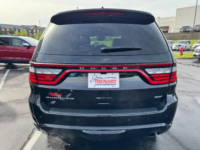 2025 Dodge Durango GT Plus AWD photo 4